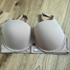 Victoria’s Secret Tan Bra